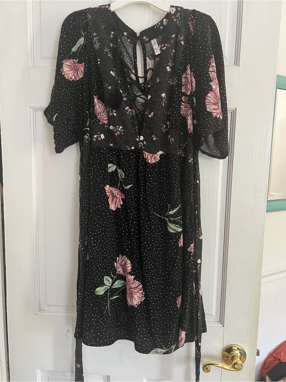 Black Floral Lace-Up Midi Dress - Pink Floral